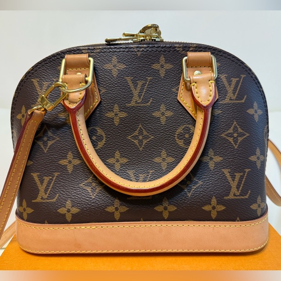 Louis Vuitton Alma BB Monogram - Picture 4 of 17